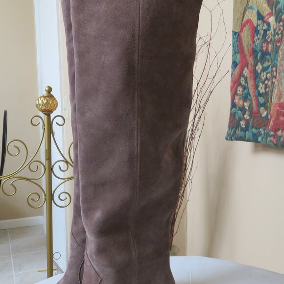 Vince Camuto over the knee suede boots  7.5  NWT - Picture 1 of 8